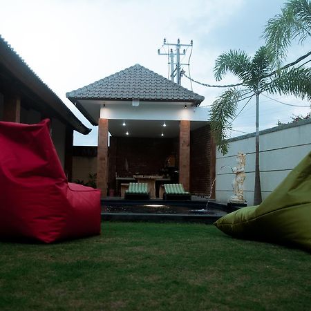 Aghasvina Guest House Canggu Ngoại thất bức ảnh